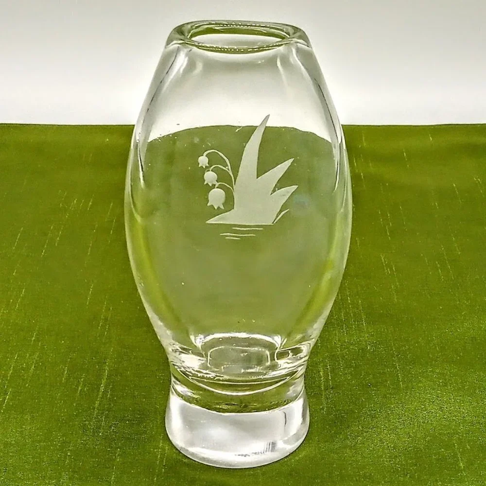 Målerås Sweden Etched Oval Clear Glass Vase